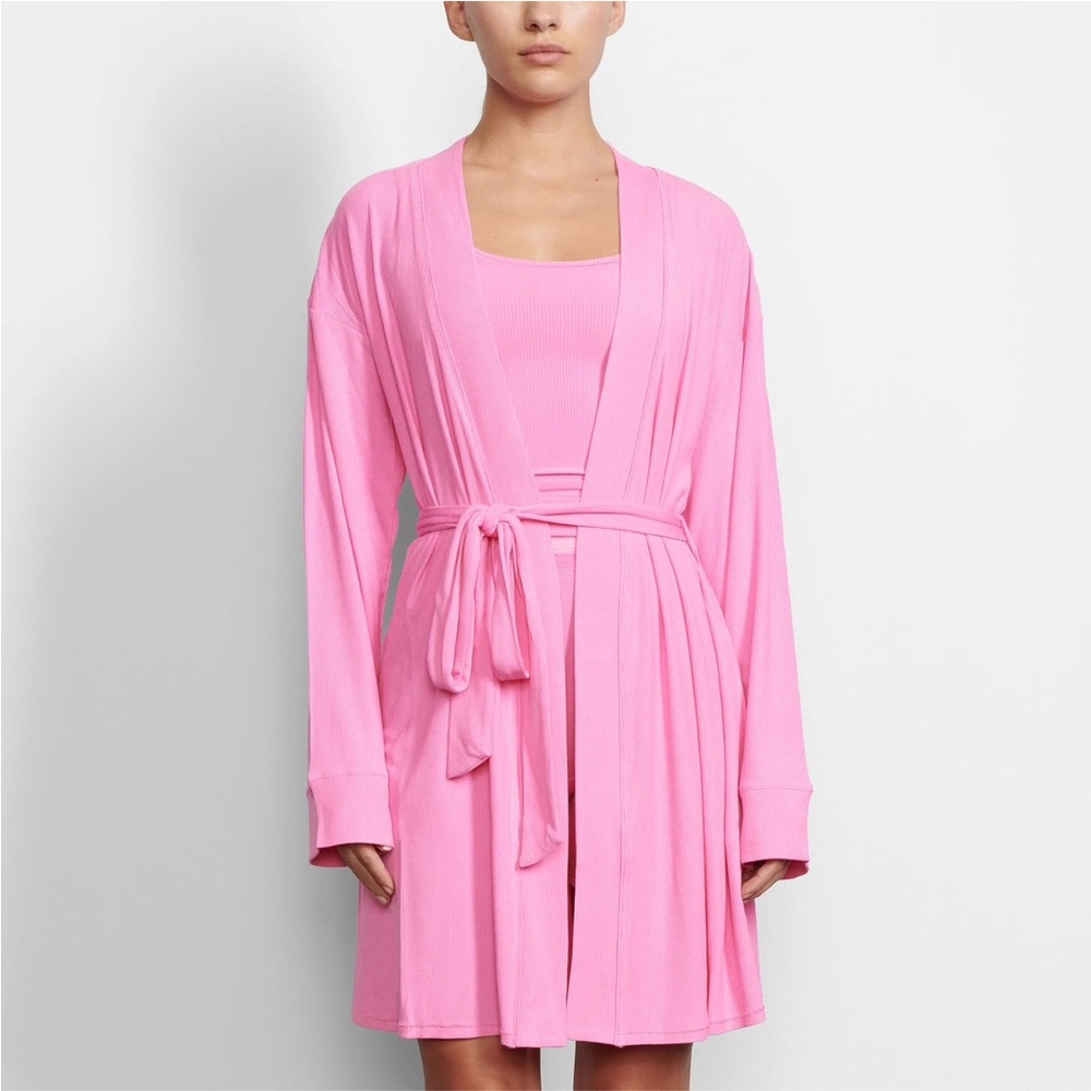 SKIMS Pink Robe with Tie Waist and Long Sleeves